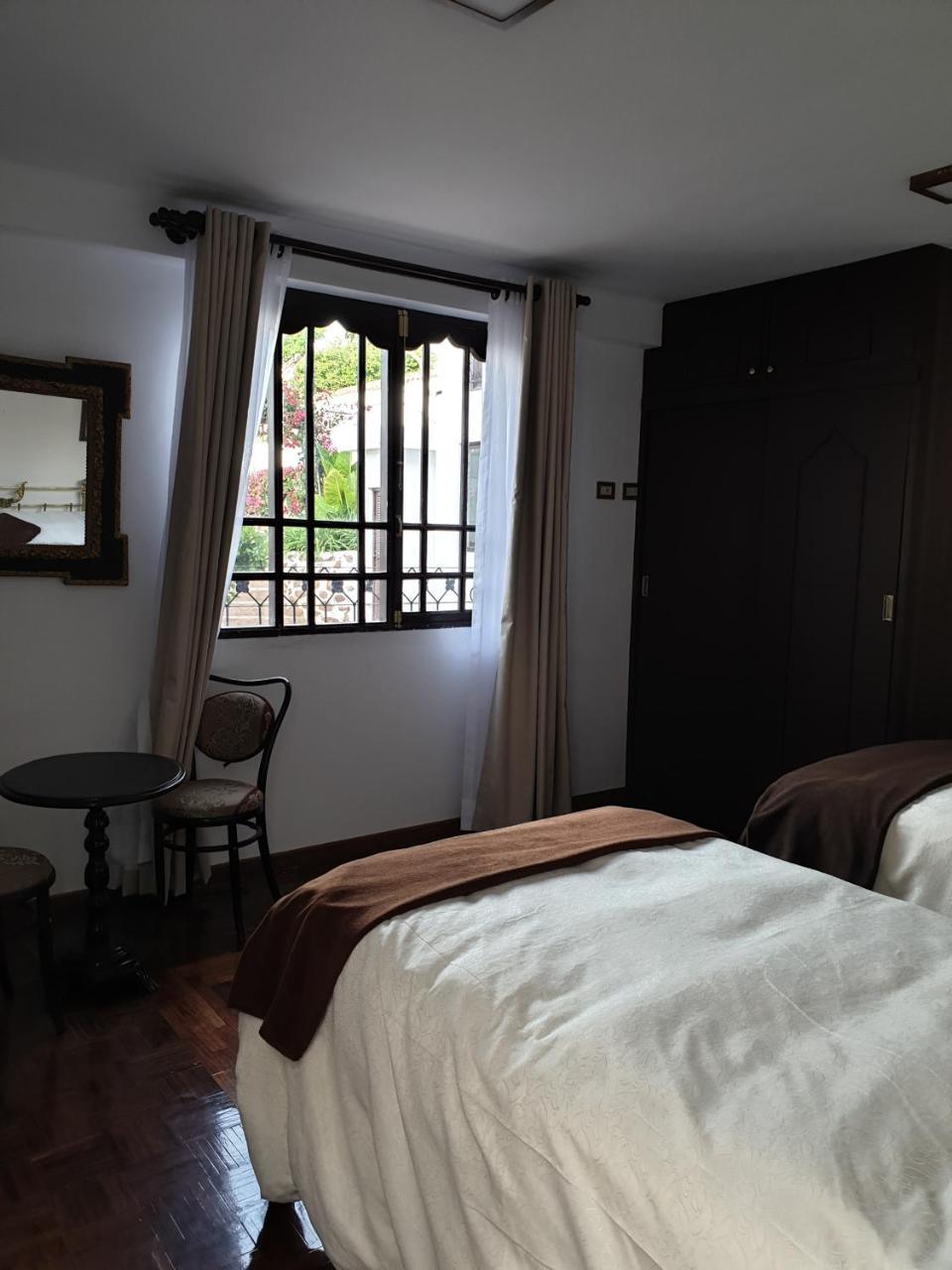 El Jardin De Su Merced B&B Sucre Exterior photo